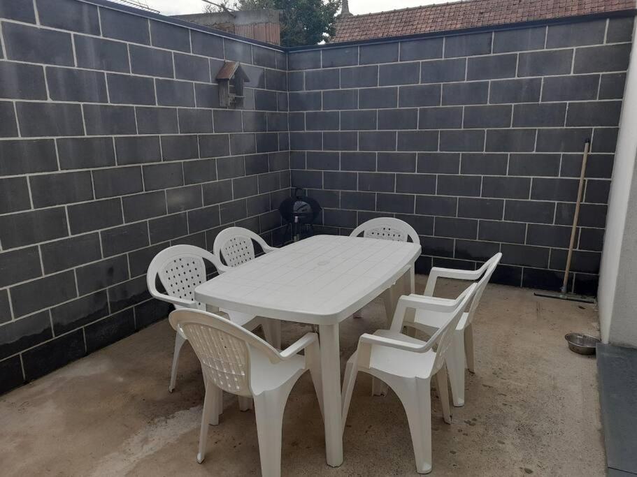 Maison De 100M2 Avec Terrasse Wardrecques Eksteriør billede